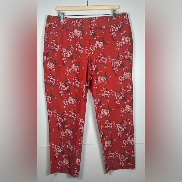 New Direction Red Floral Cropped Pants. Size 14. Romantic. Garden Girl. - Picture 1 of 7